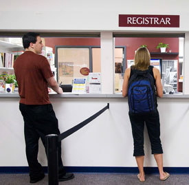 Registrar