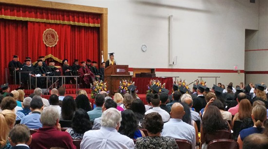 2016 graduates at commencement