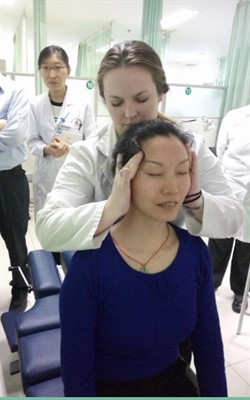 NUHS students practicing at beijing hospital
