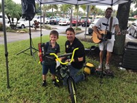 NUHS ̶ Florida site Dean Daniel Strauss, DC with child