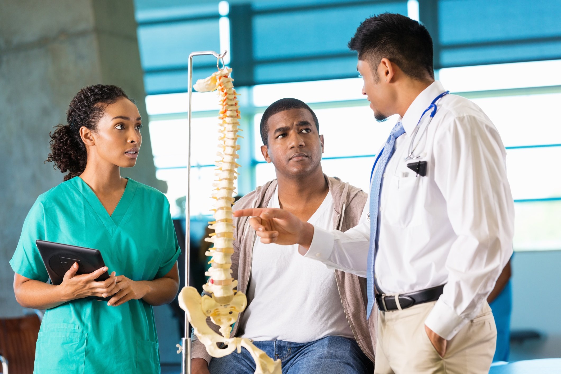 5 Questions to Ask Before Selecting a Doctor of Chiropractic Program