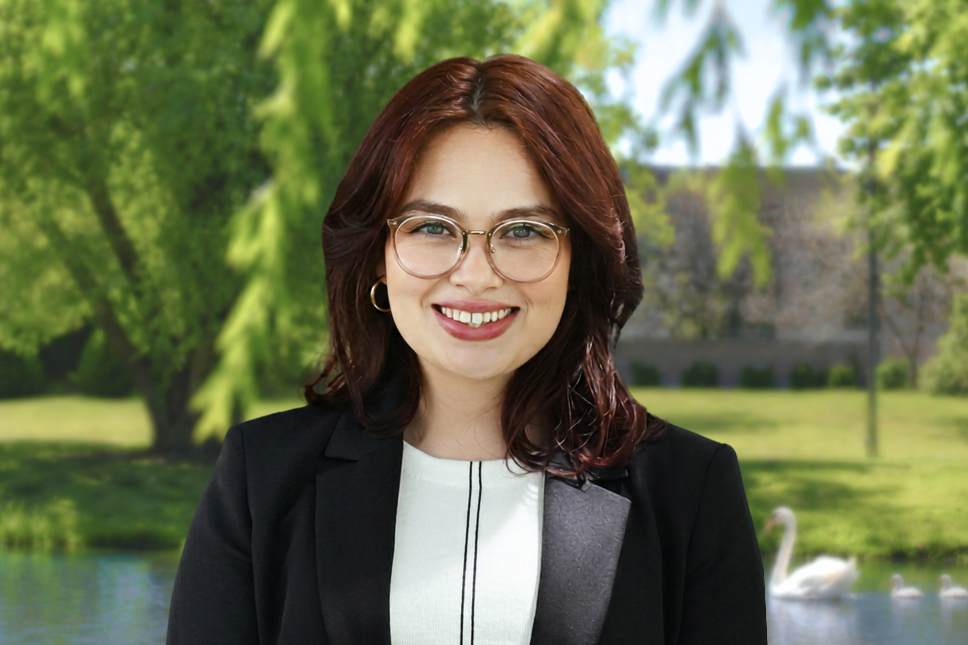 Criscela Aragon Headshot