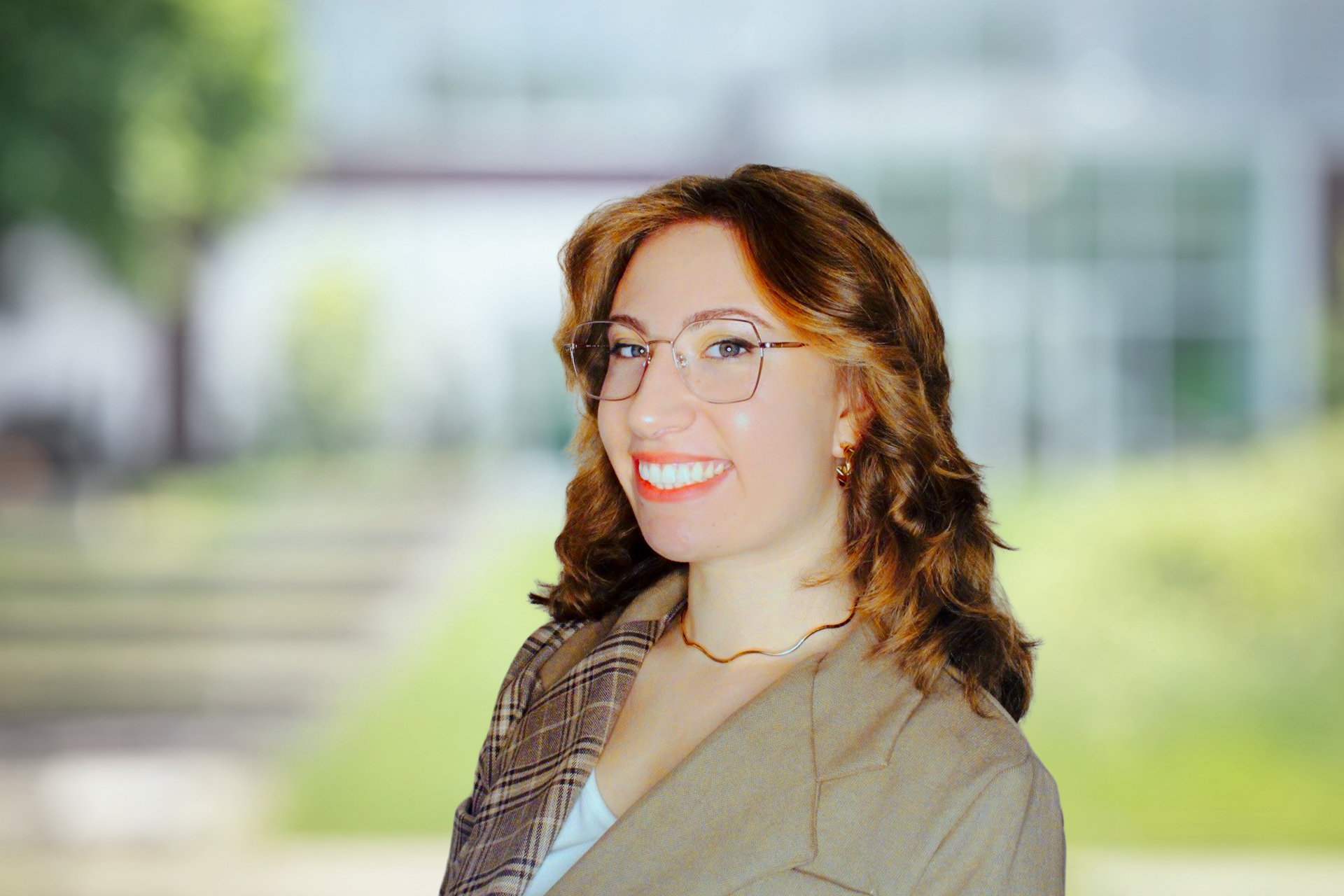 Rebecca Ruhnke Headshot