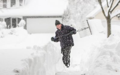 Shoveling Tips from a Chiropractic Expert