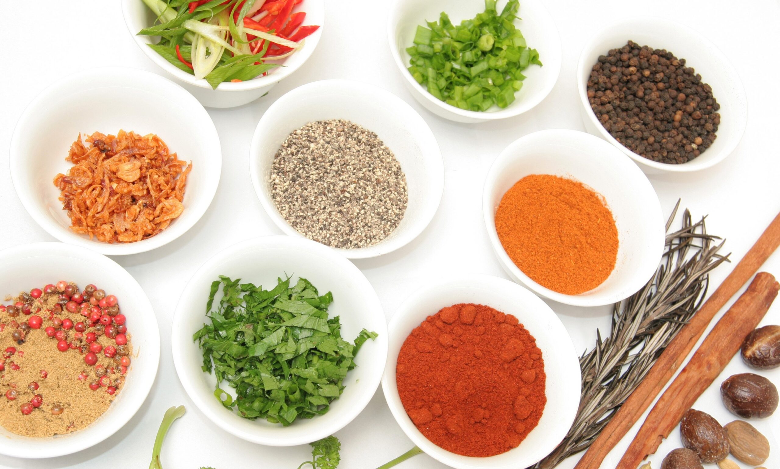 tcm multi-colored herbs