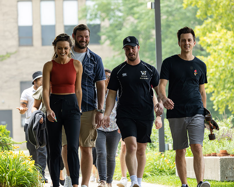 prospective students walking around NUHS campus for a visit